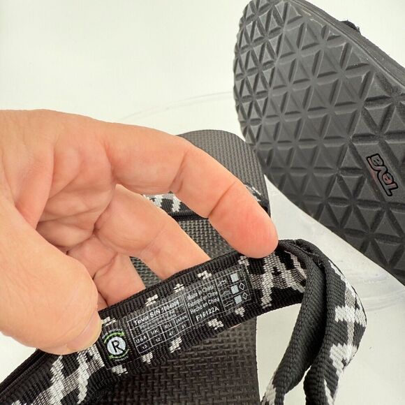 Teva Mens Original Universal Sandal Size 13 Black Gray Nylon Adjustable - Picture 16 of 16